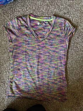 Xersion Multicolor Space-Dye V-Neck Tee